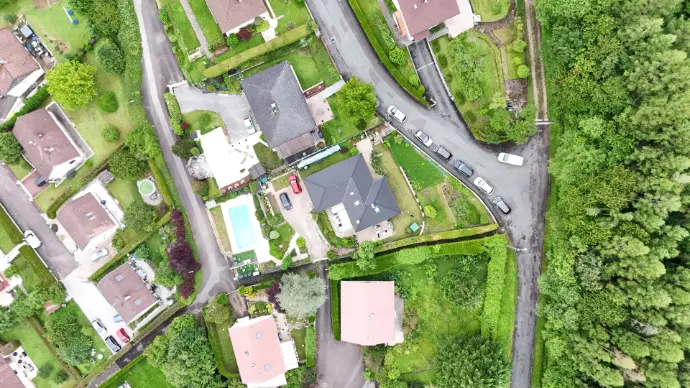 photo d&#39;une maison en vue aérienne 